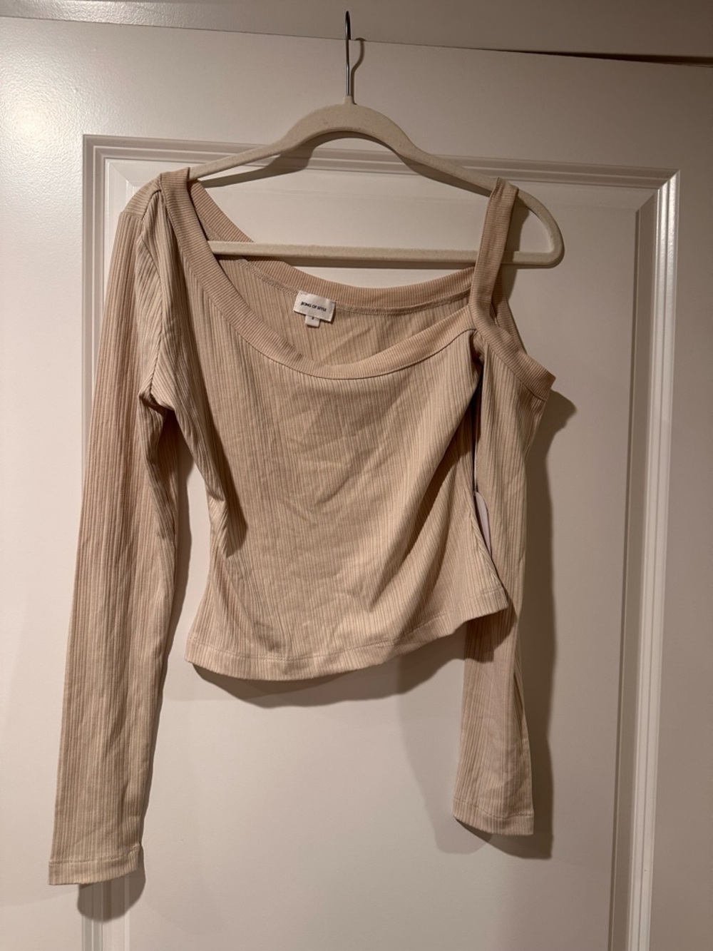 Song of Style Beige Ribbed One-Shoulder Long Sleeve Tank